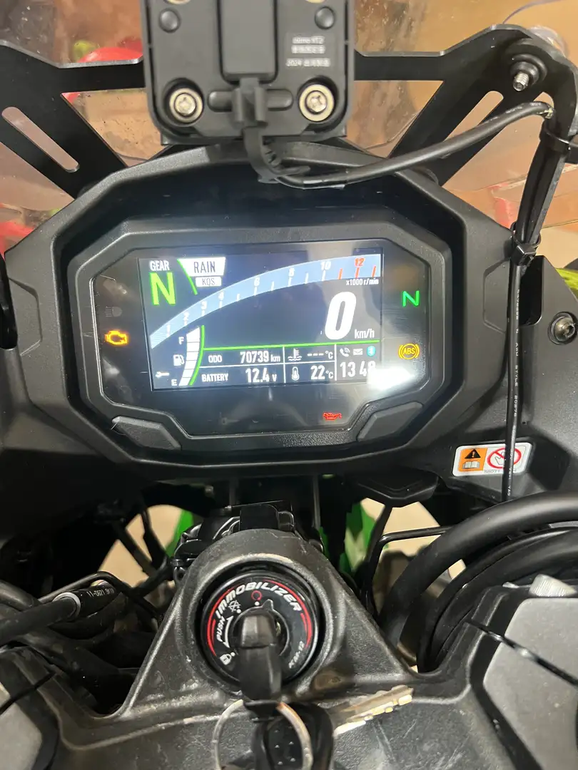 Kawasaki Ninja 1000SX turing - 1