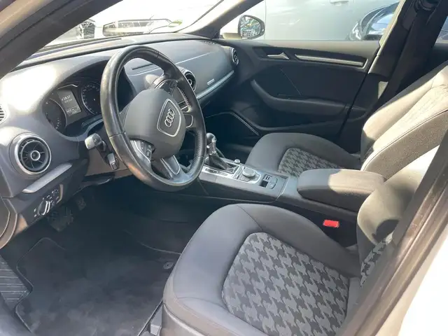 Audi A3 view 10