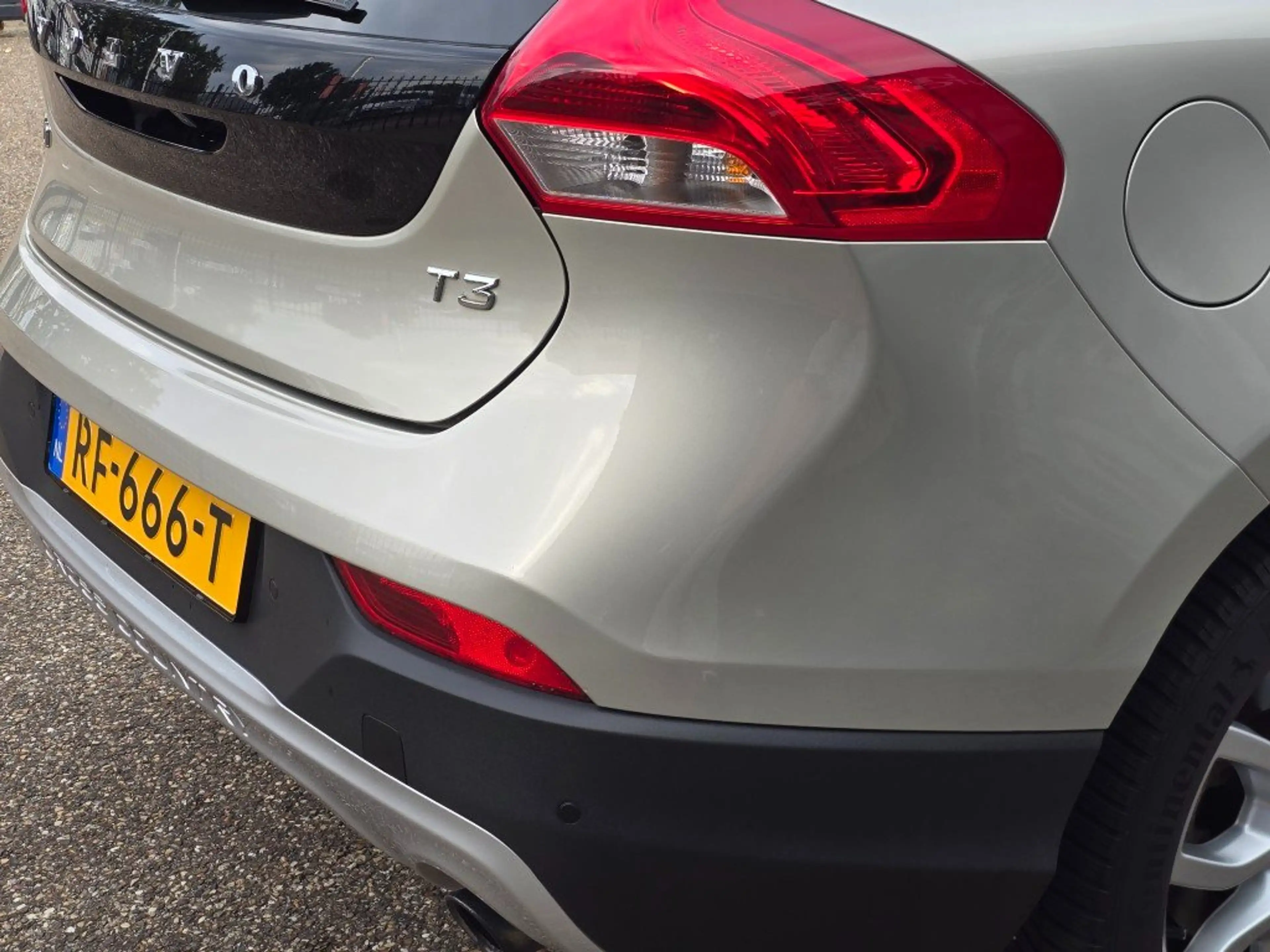 Volvo V40 Cross Country 1.5 T3 Nordic+Summum LEDER PANORAMADAK CAMERA NAVI — photo 7