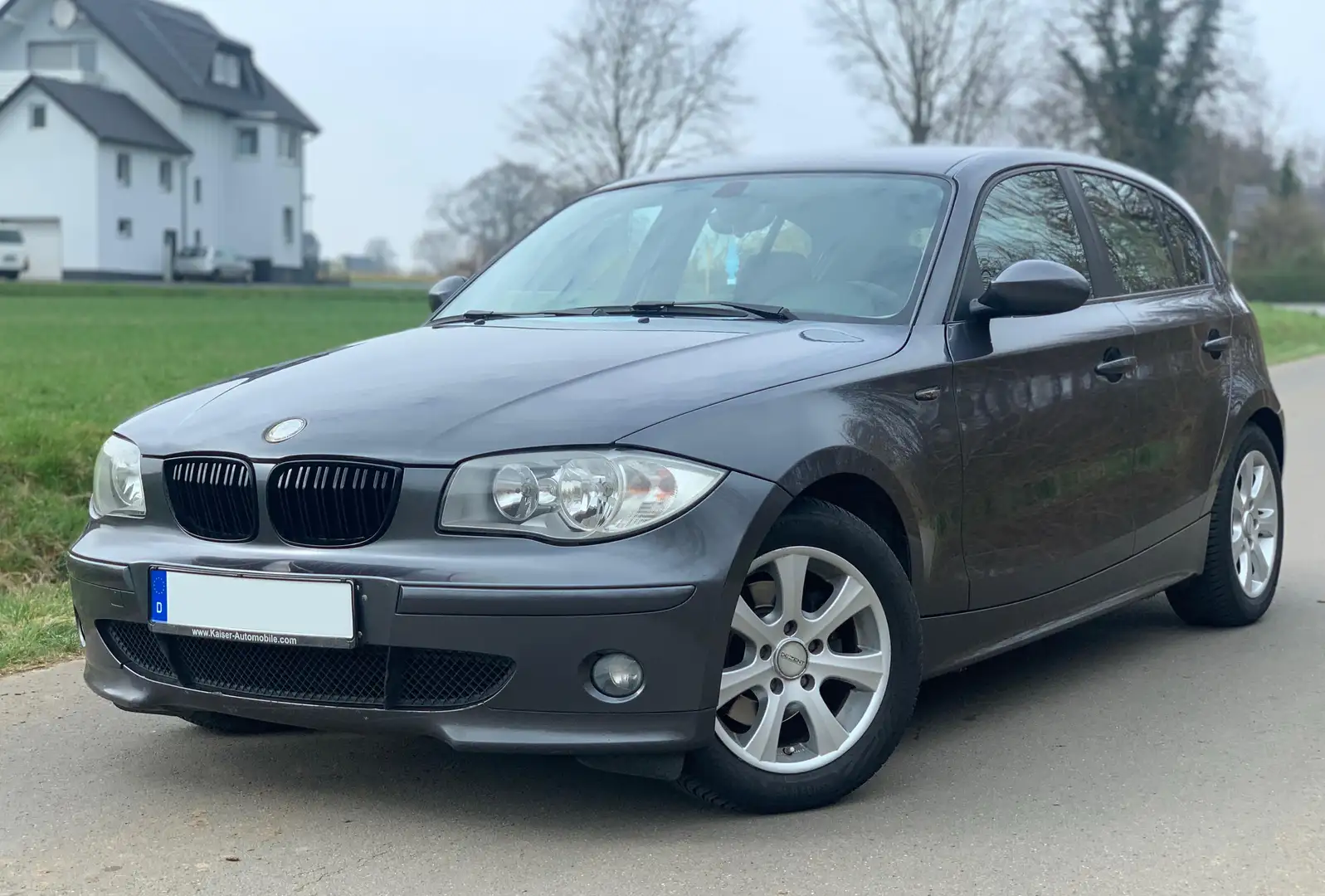 BMW 120 AUTOMATIK 5 TÜRER - 1