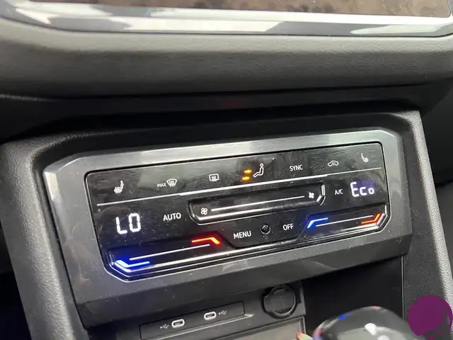 Volkswagen Tiguan view 14