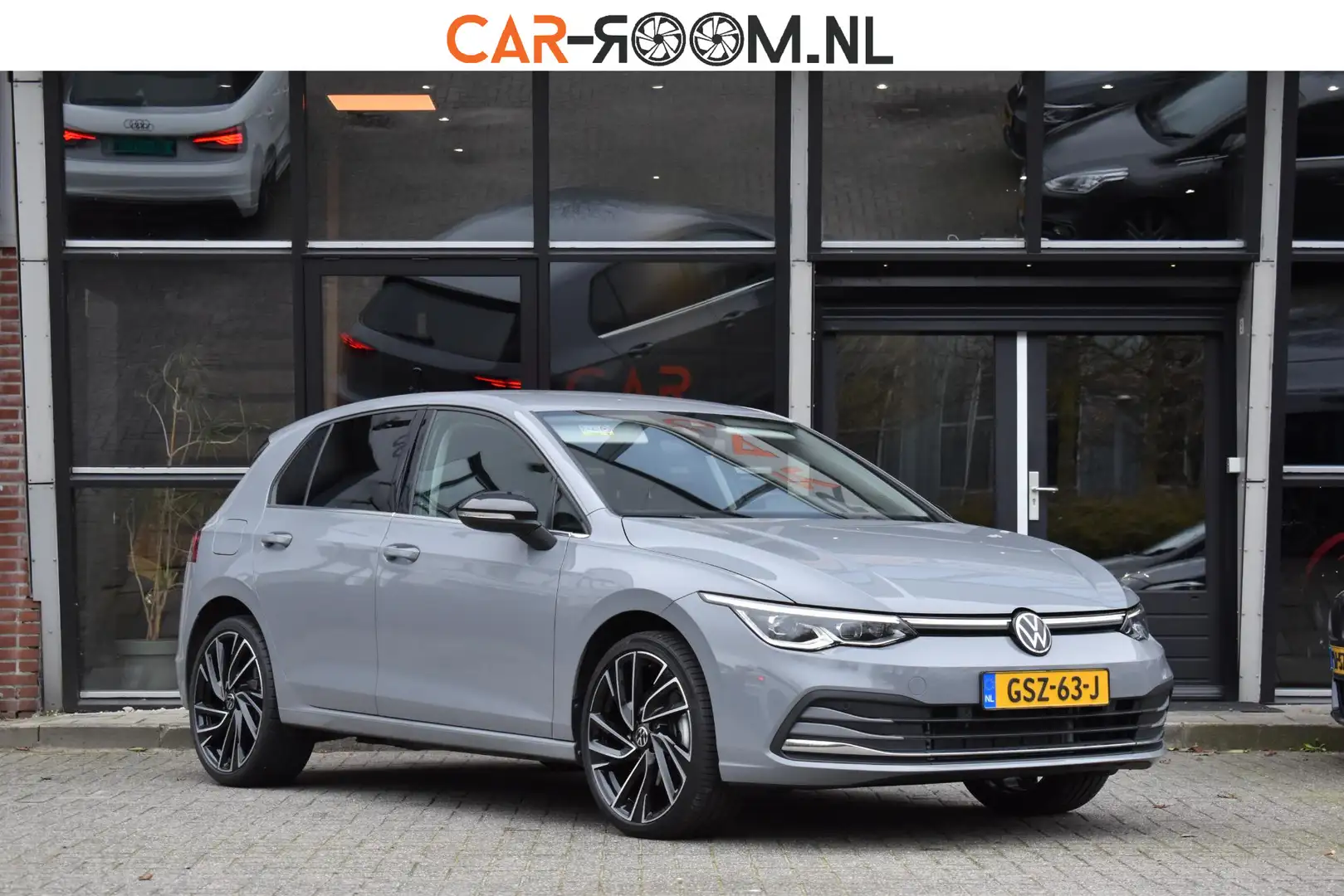 Volkswagen Golf 1.4 eHybrid Lane ACC Camera Ambiance Massage D.Hoe Grau - 1