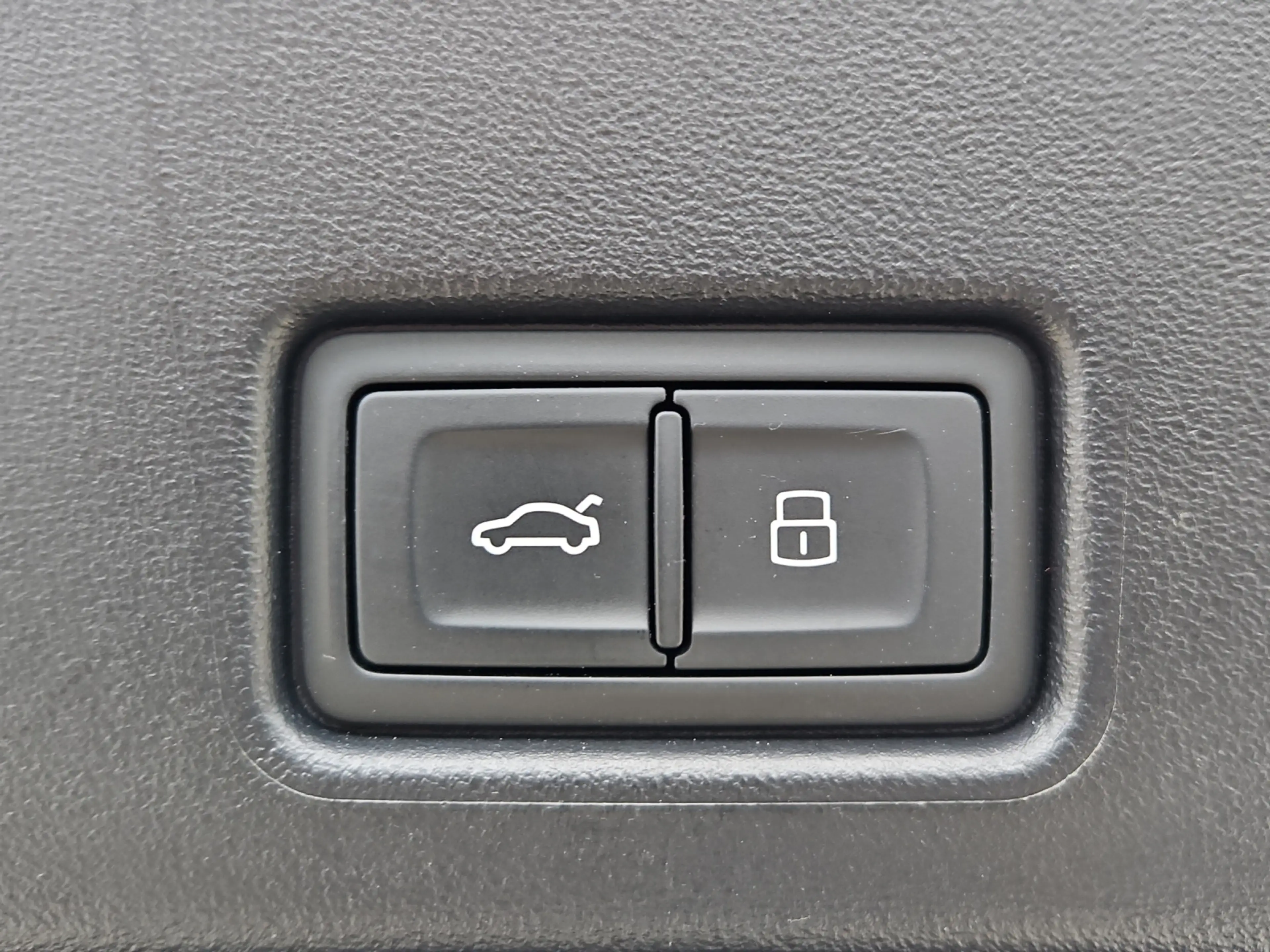 Audi Q4 e-tron 50 quattro Sportback S line NaviPlus Matrix 21-... — photo 14