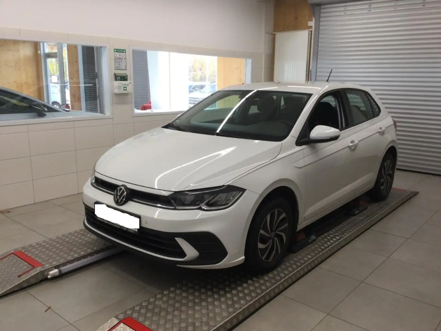 Volkswagen Polo LIFE AHK LED NAVI SHZ R.CAM LENDENW GJ-REIFEN Weiß - 1