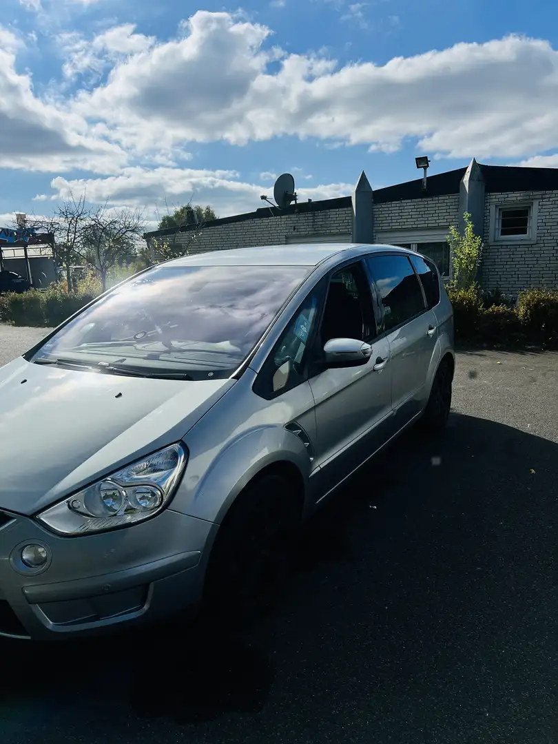 Ford S-Max 2.0 TDCi DPF Ambiente Grau - 2