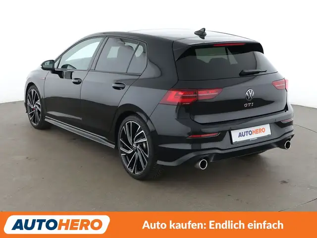 Volkswagen Golf view 4