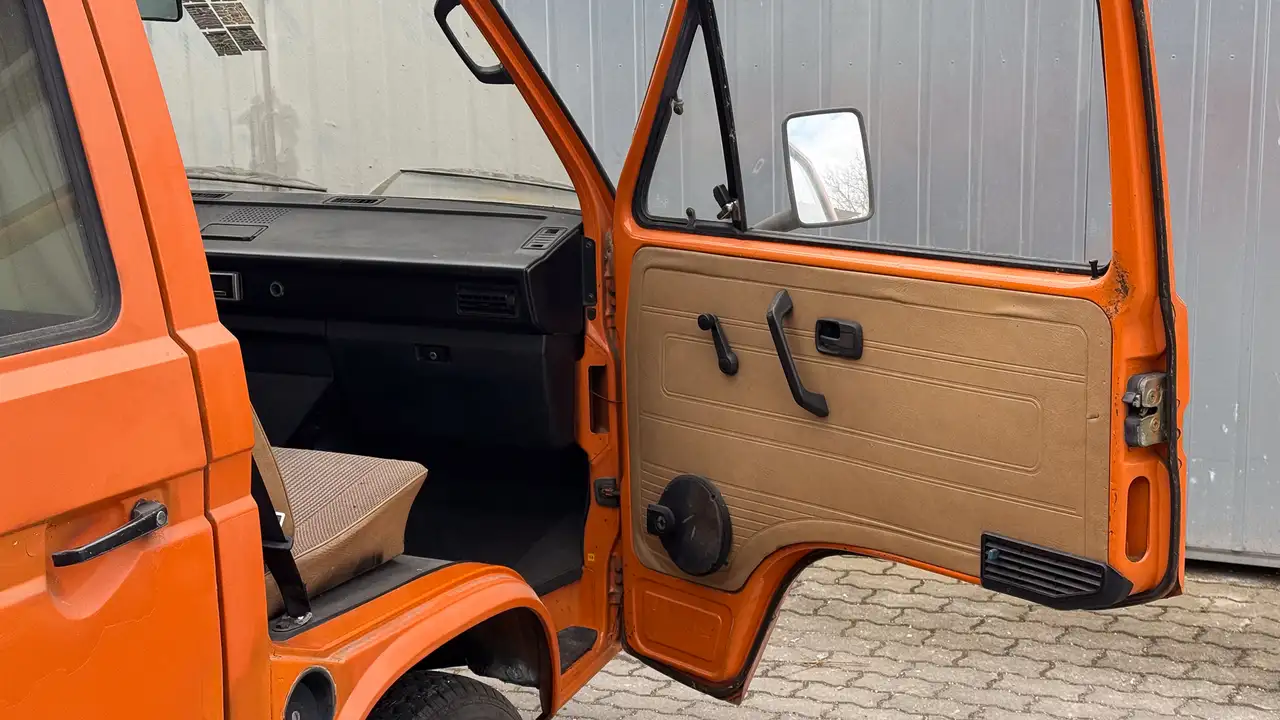 Volkswagen T3 Kombi Transporter Type 253 - Kombi, foto 11
