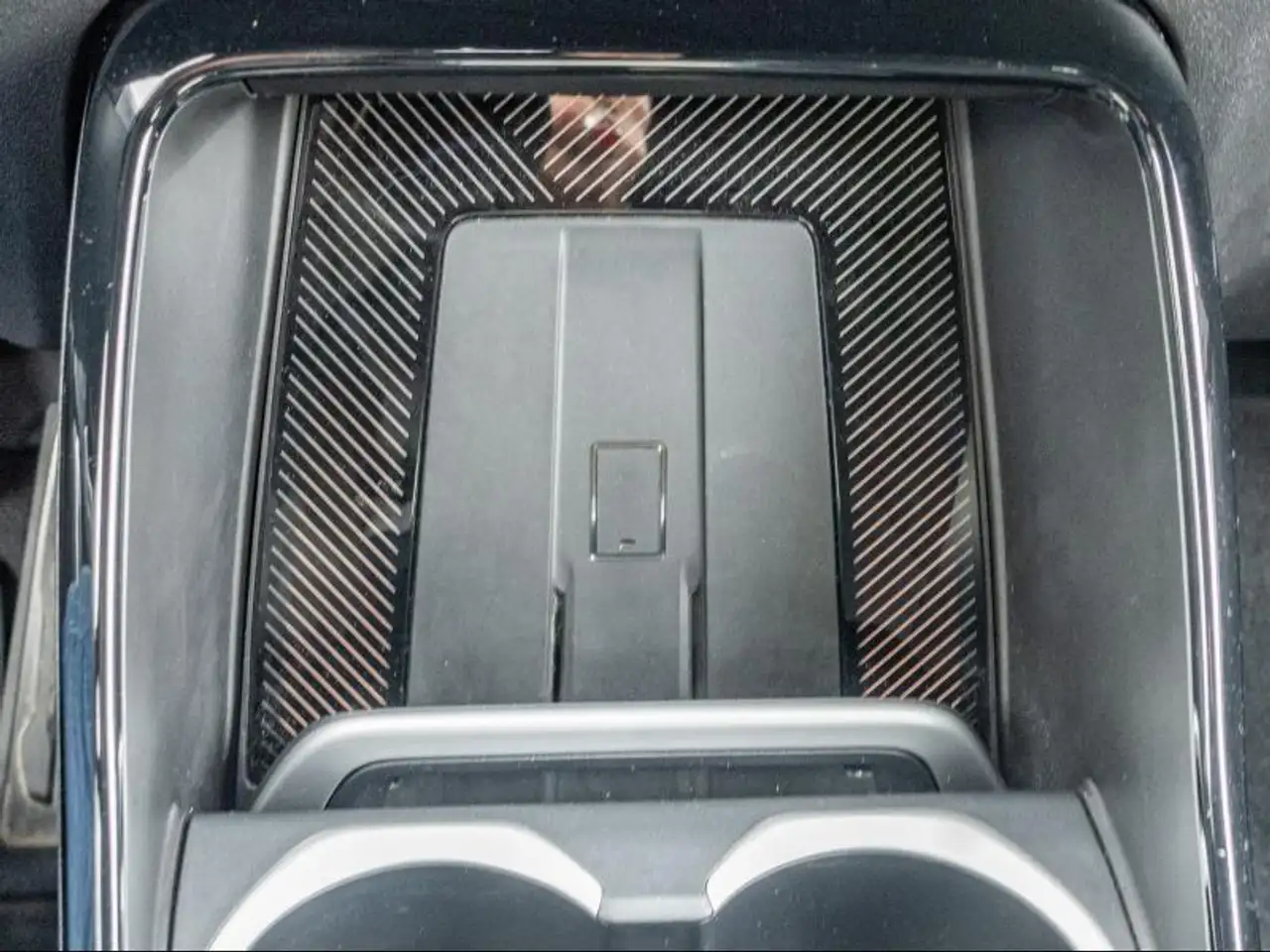BMW iX2 xDrive30 / M Sport Pro, миниатюра 13