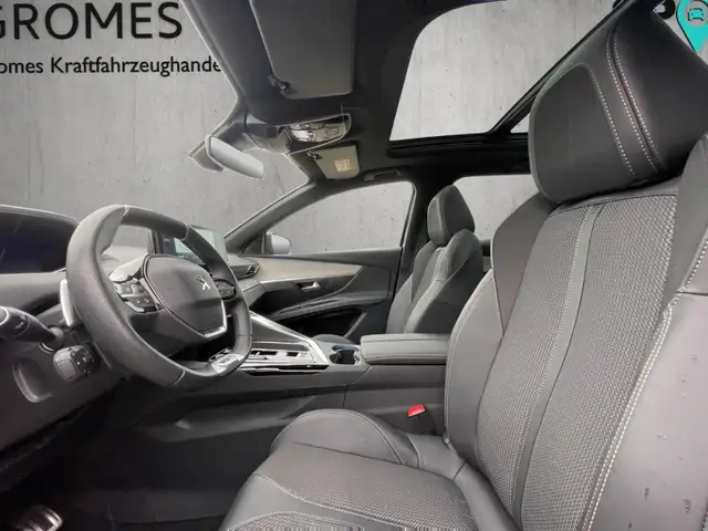 Peugeot 3008 view 9