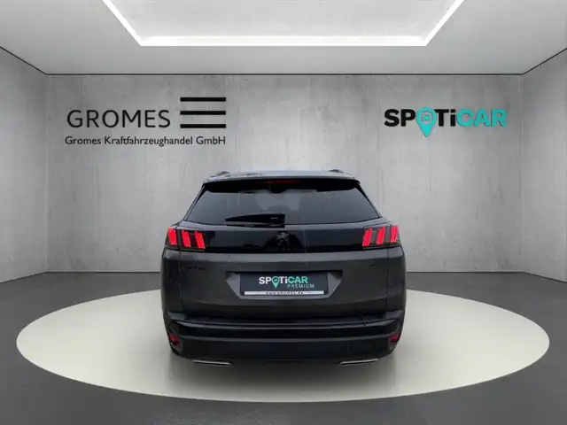 Peugeot 3008 view 4