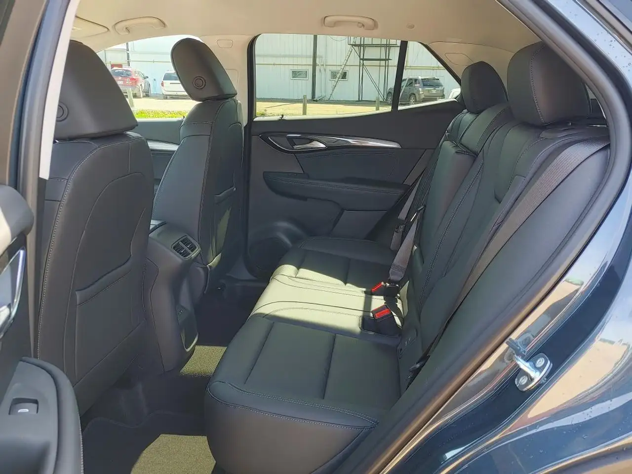 Buick Envision photo Buick Envision