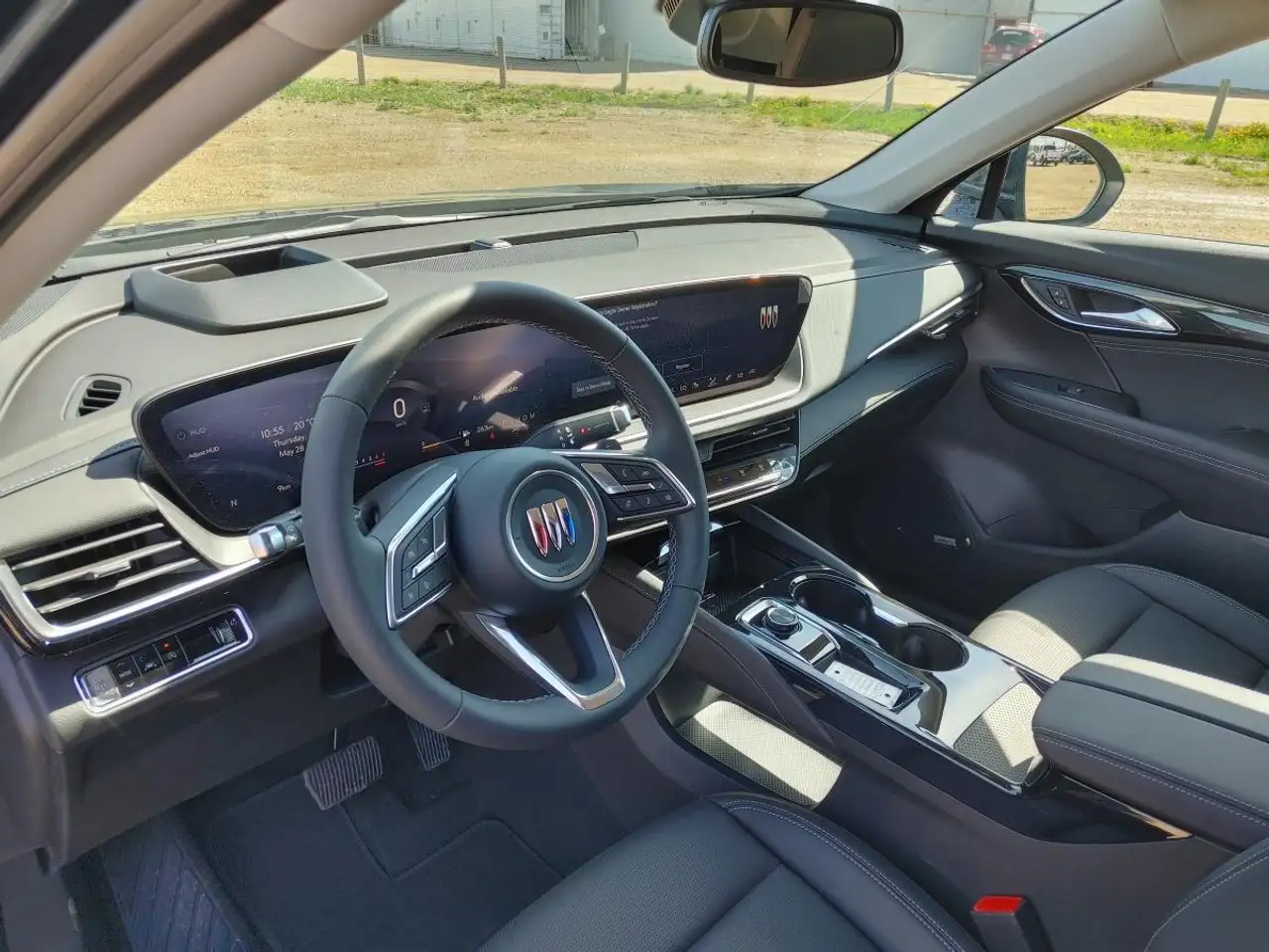 Buick Envision photo Buick Envision