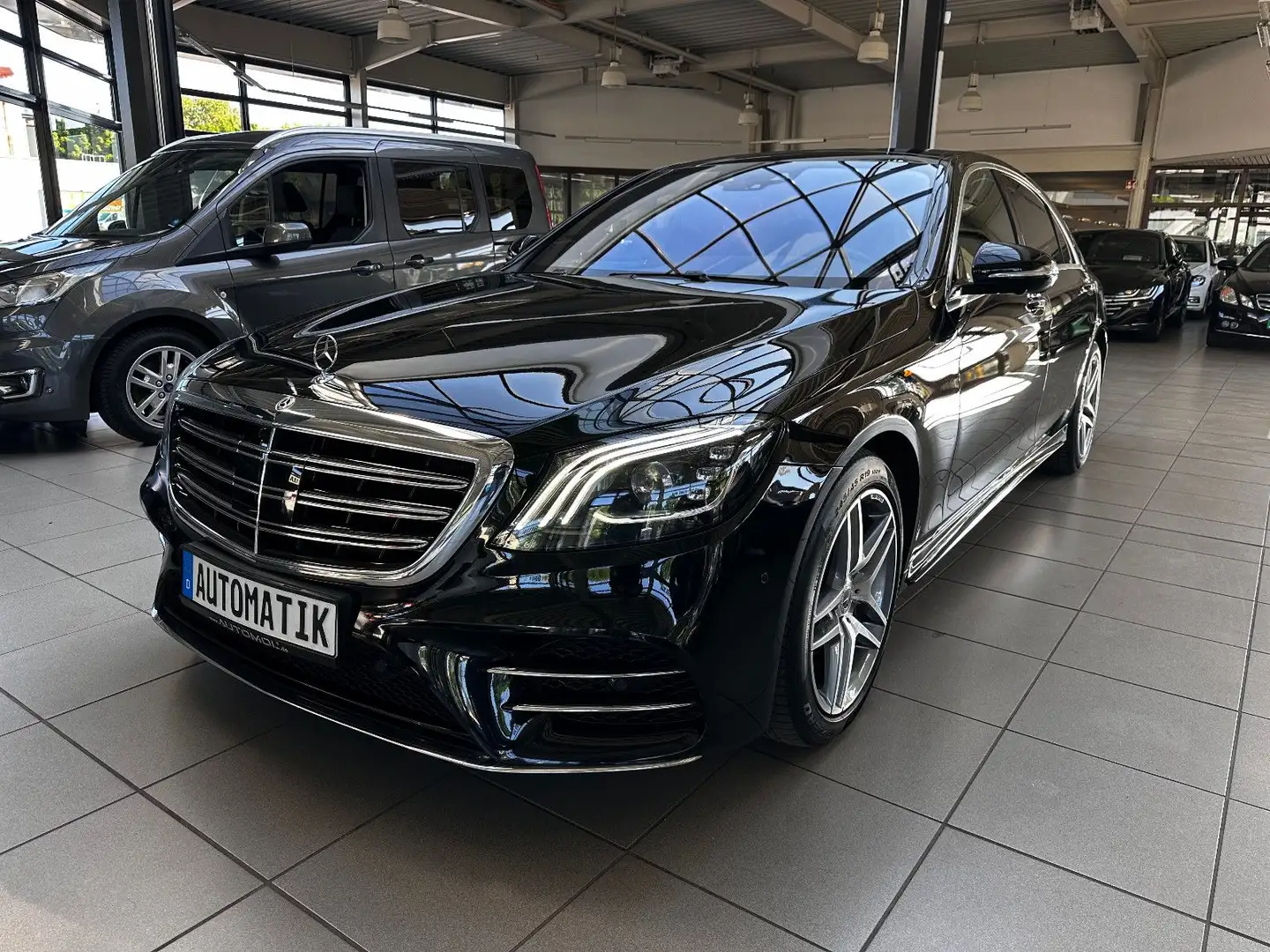 Mercedes-Benz S 350 d 4Matic Lang AMG Line Fond Entertainment Černá - 1