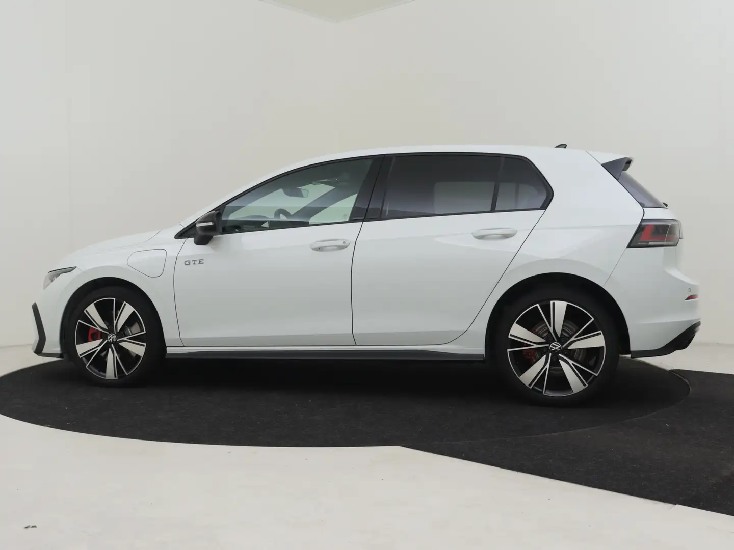 Volkswagen Golf GTE 8.5 Nieuw model 1.5 eHybrid 272pk l Black Pakket I Blanc - 2