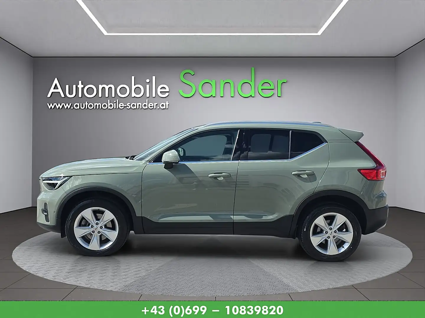 Volvo XC40 B3 Plus Bright Aut.*LEDER/ACC/1.BESITZ* Grau - 2