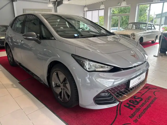 CUPRA Born view 8