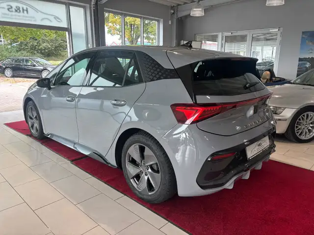 CUPRA Born view 3