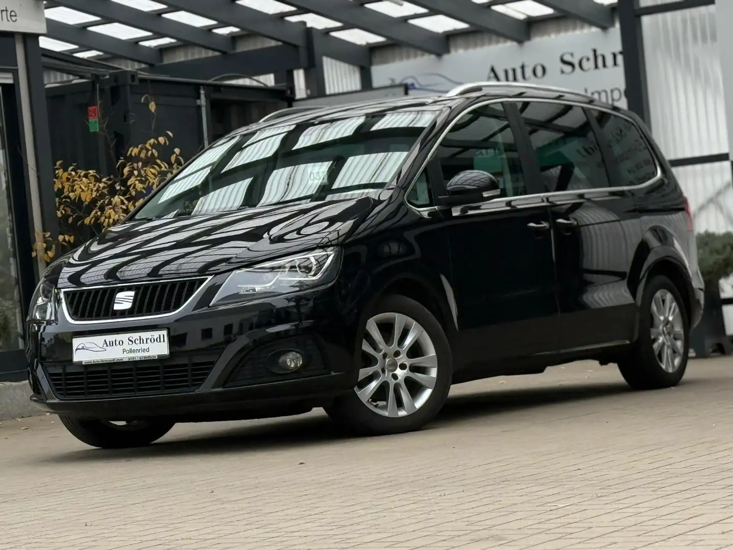 SEAT Alhambra Sport 2.0 TDI, 7-Sitzer, AHK, Bi-Xenon, Kamera Noir - 1