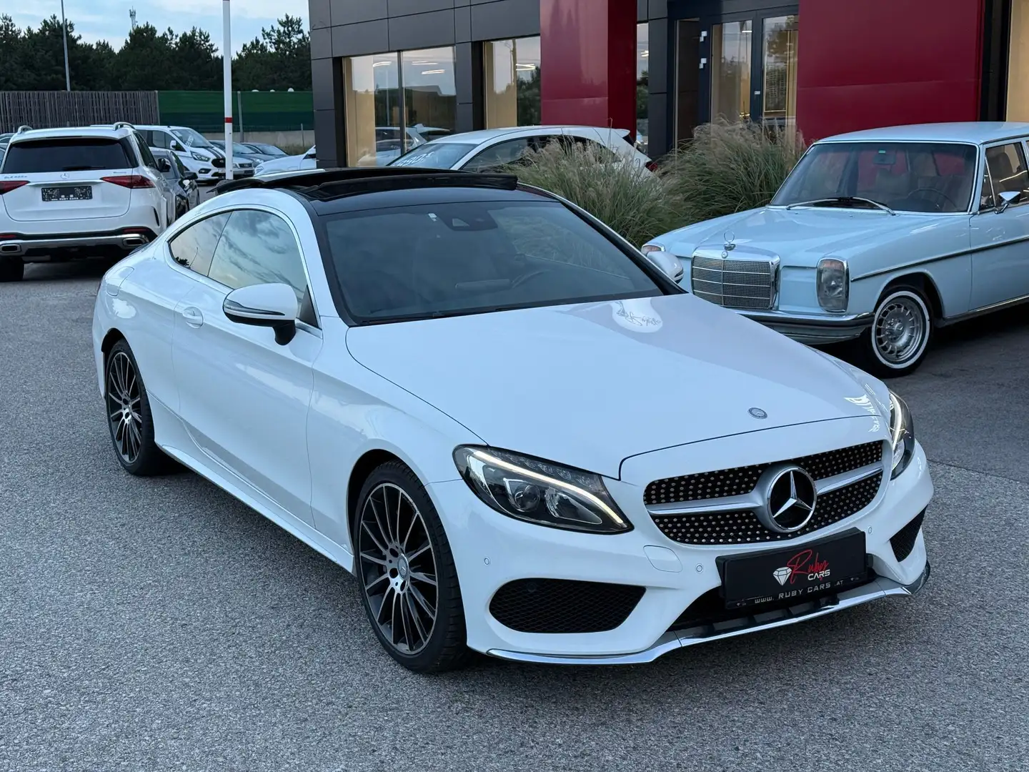 Mercedes-Benz C 250 Coupe Aut. AMG Sportpaket 1.Besitz PANO C43 Look Weiß - 1