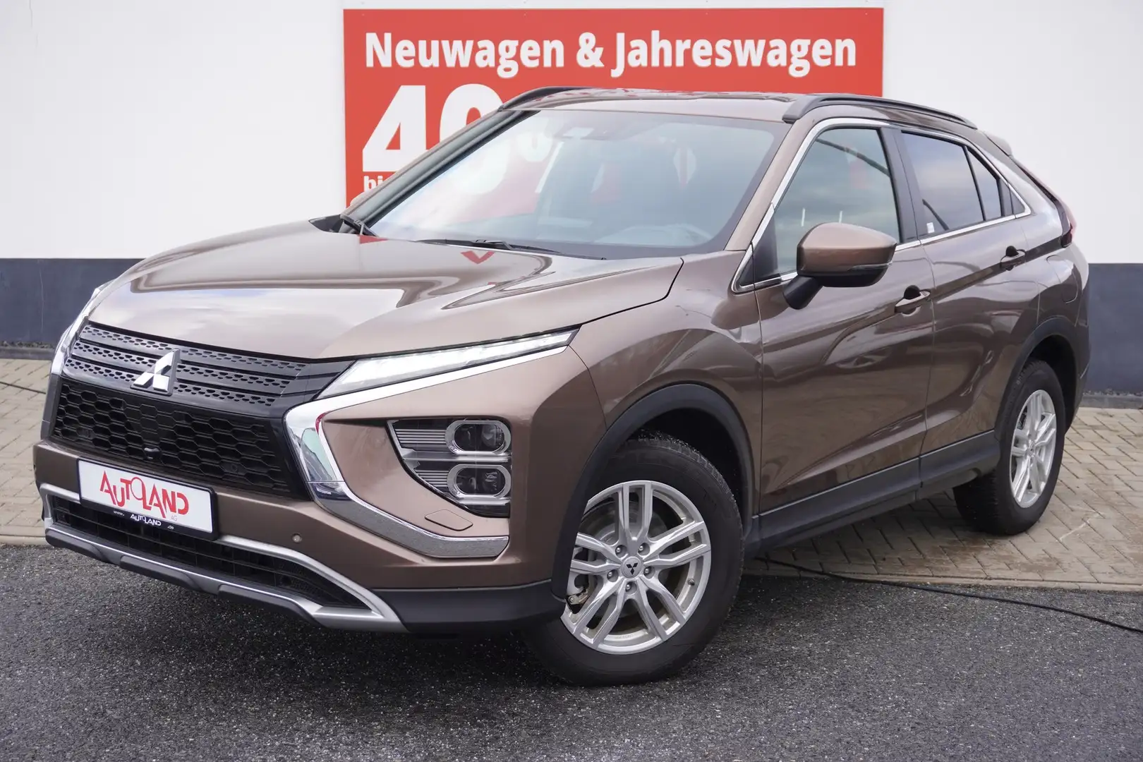 Mitsubishi Eclipse Cross 2.4 PHEV 4WD LED Navi Head-Up PDC Braun - 2