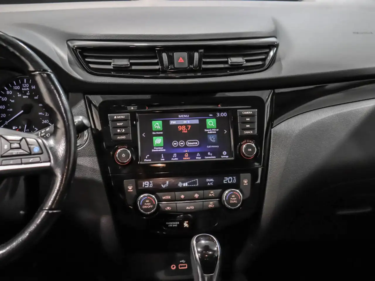 Nissan Qashqai снимка Nissan Qashqai