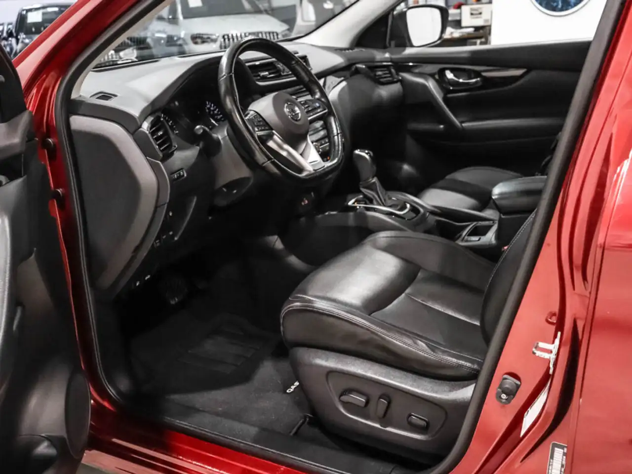 Nissan Qashqai снимка Nissan Qashqai