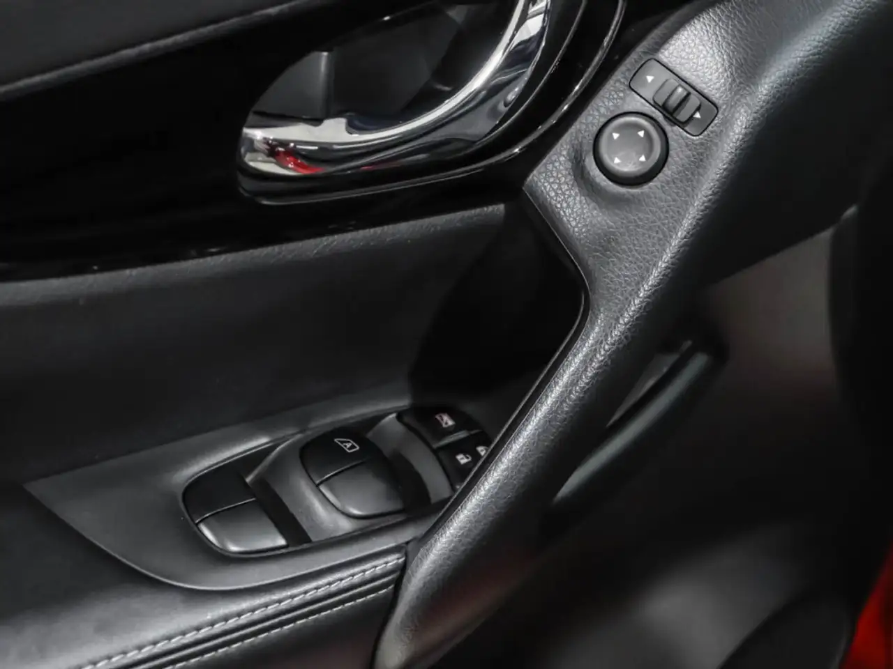 Nissan Qashqai снимка Nissan Qashqai