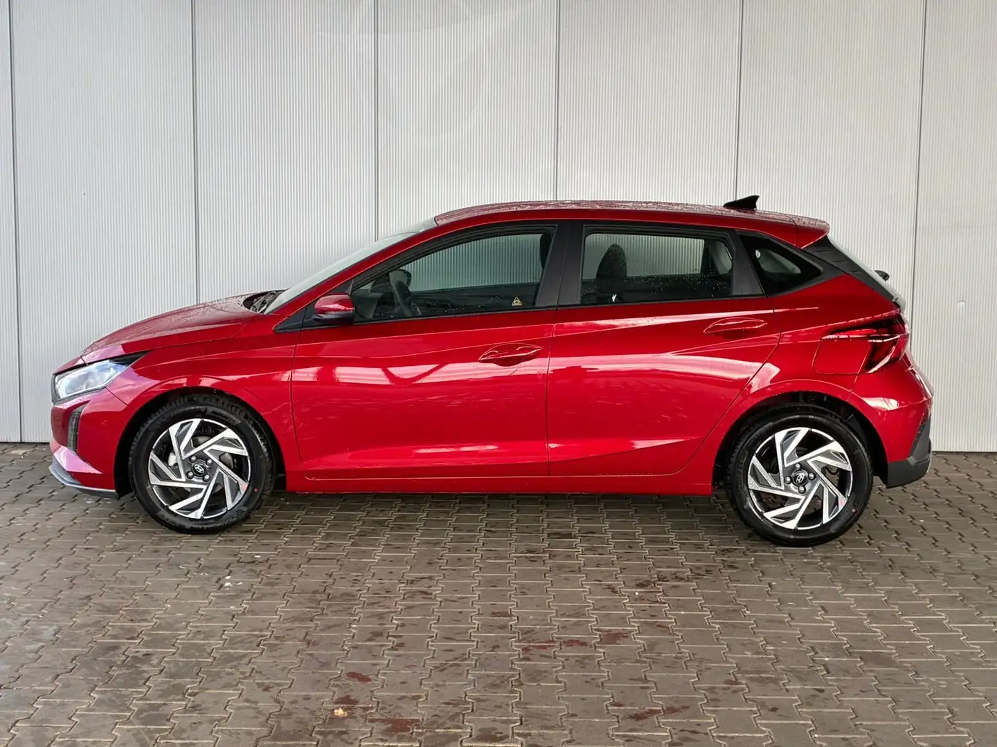 Hyundai i20 1.2 MPI 5MT Comfort / Navi Carplay Rückfahrkame... Rot - 2