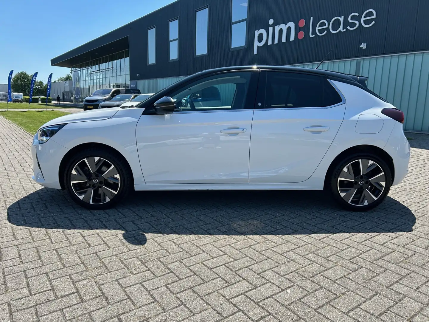 Opel Corsa-e Elegance 50 kWh 3 fase Wit - 2