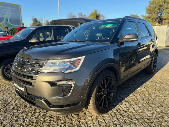 Ford Explorer Limited LPG 7-SITZE LHZG AHK XENON VOLL
