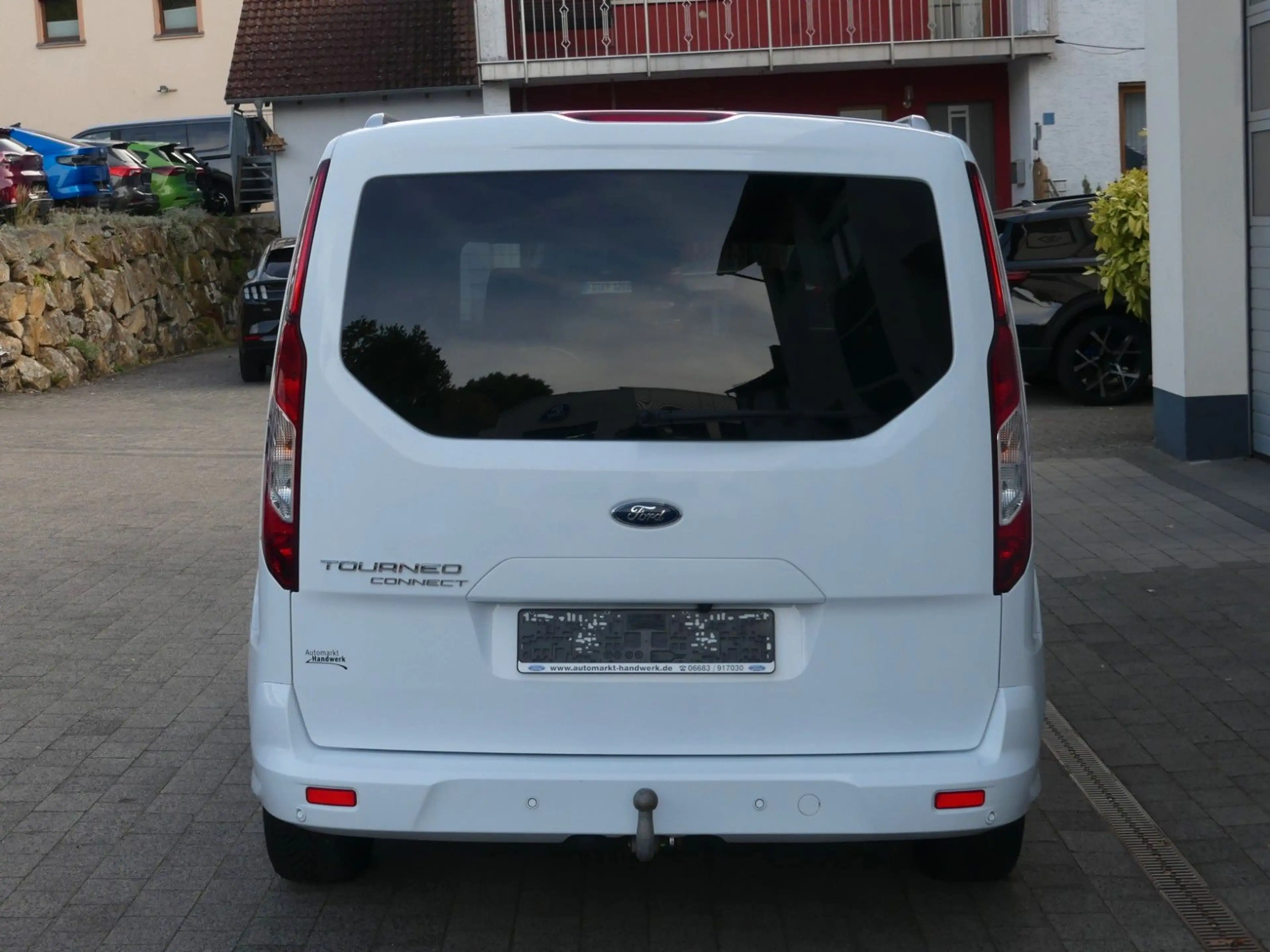 Ford Tourneo Connect Titanium — photo 5
