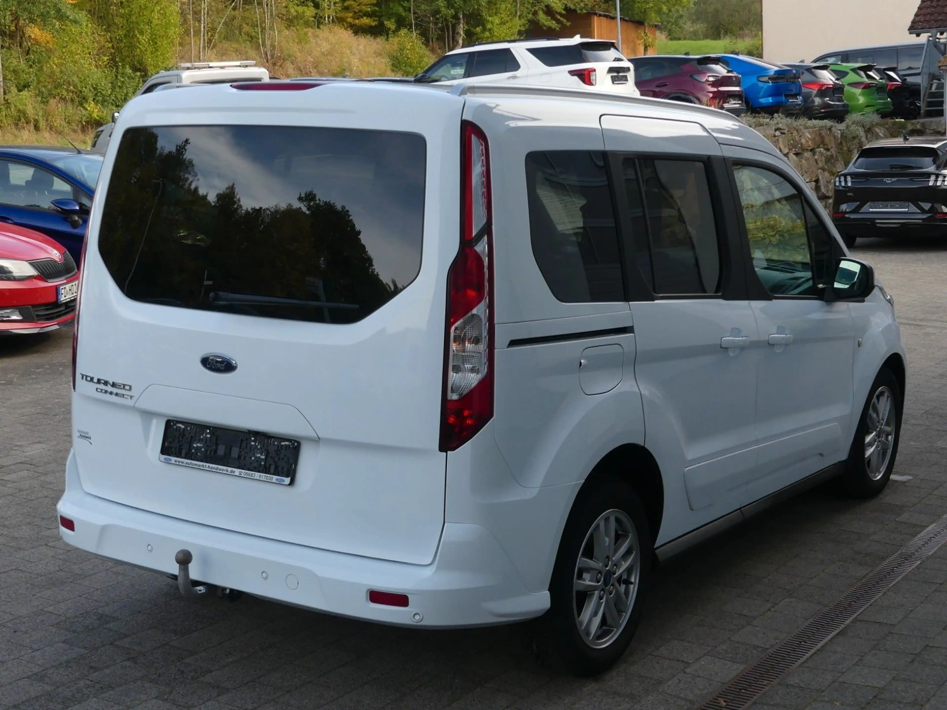 Ford Tourneo Connect Titanium — photo 4