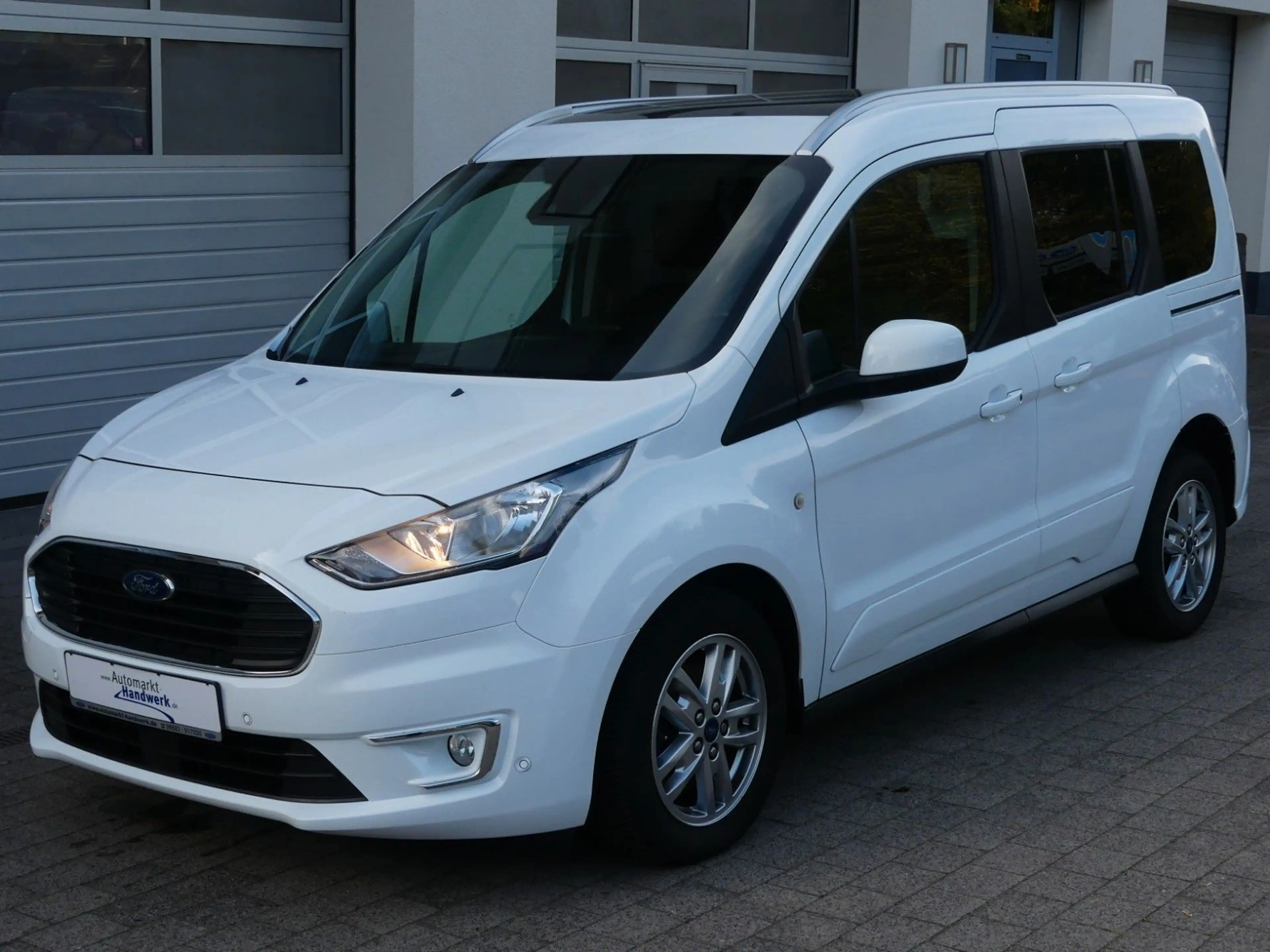 Ford Tourneo Connect Titanium