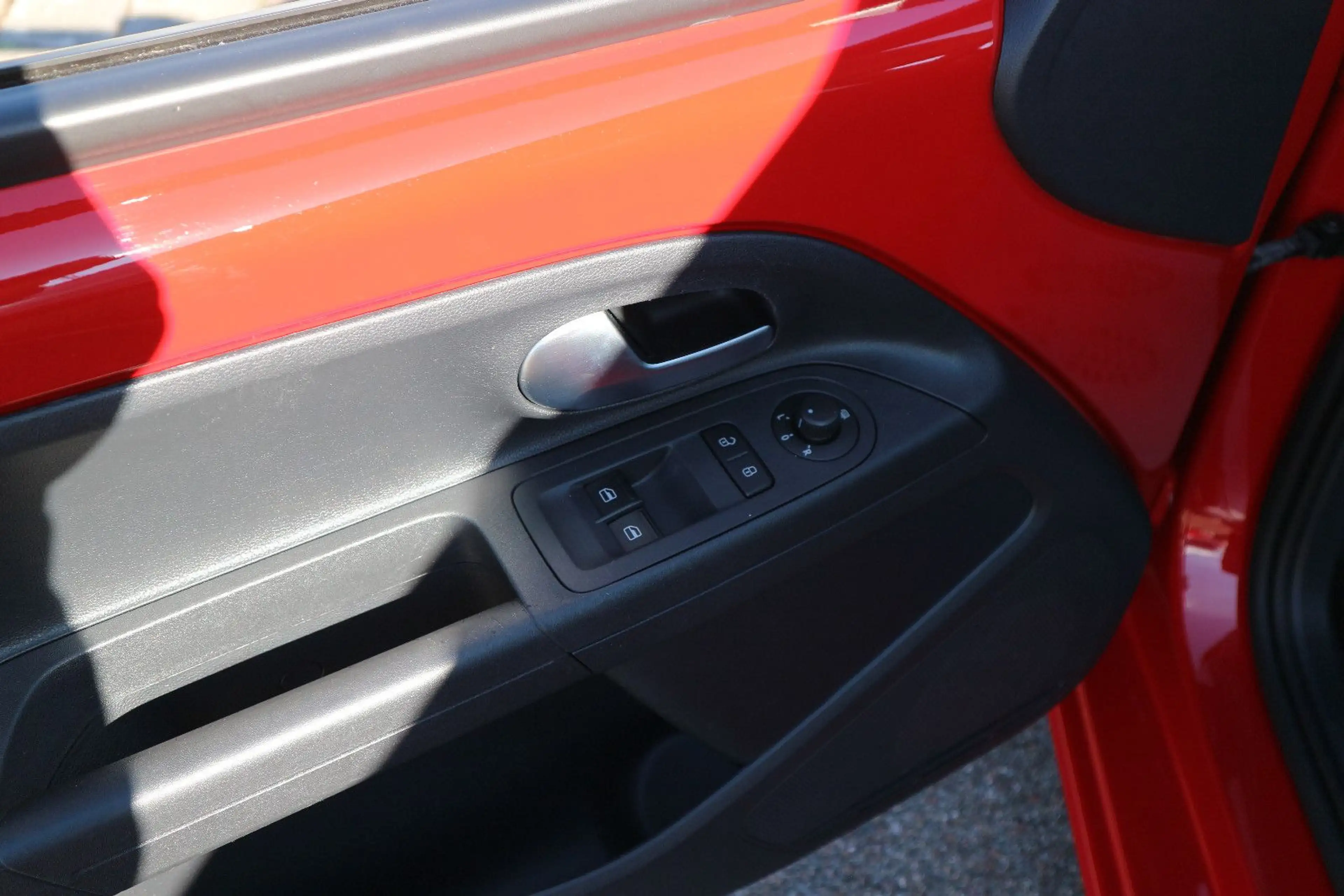 Volkswagen up! 1.0 MPI Klima 4-Türer Kamera PDC SHZ — photo 13