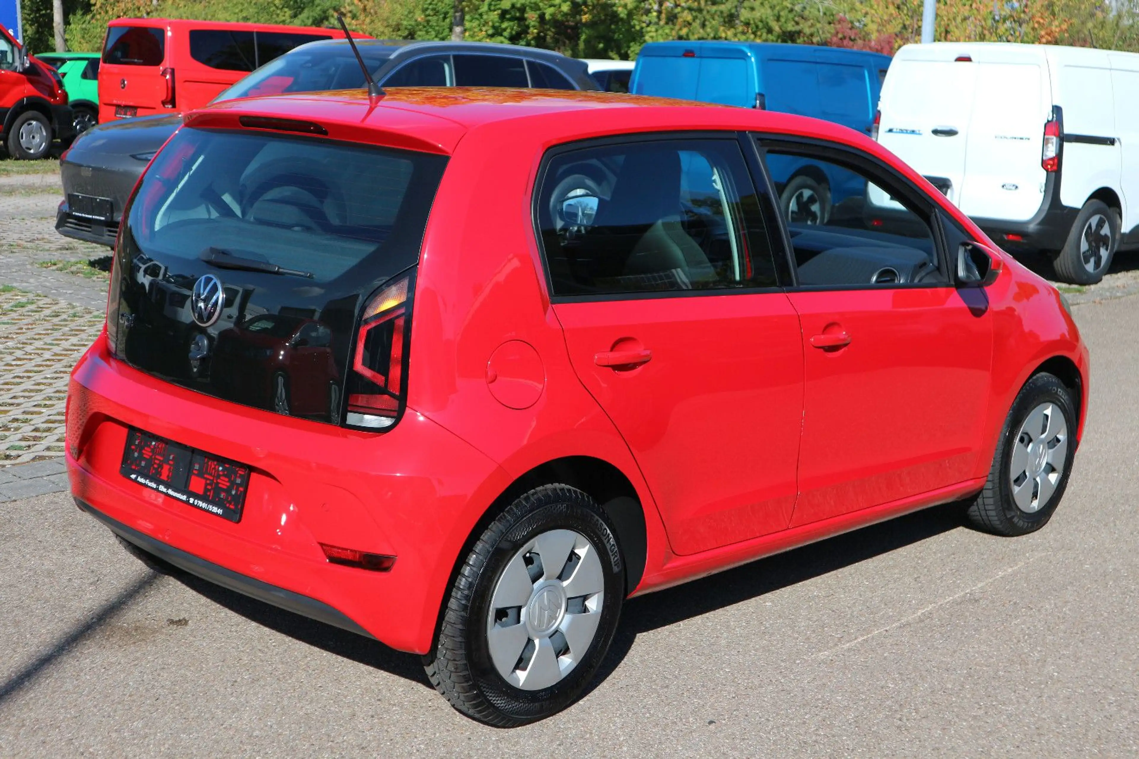 Volkswagen up! 1.0 MPI Klima 4-Türer Kamera PDC SHZ — photo 3