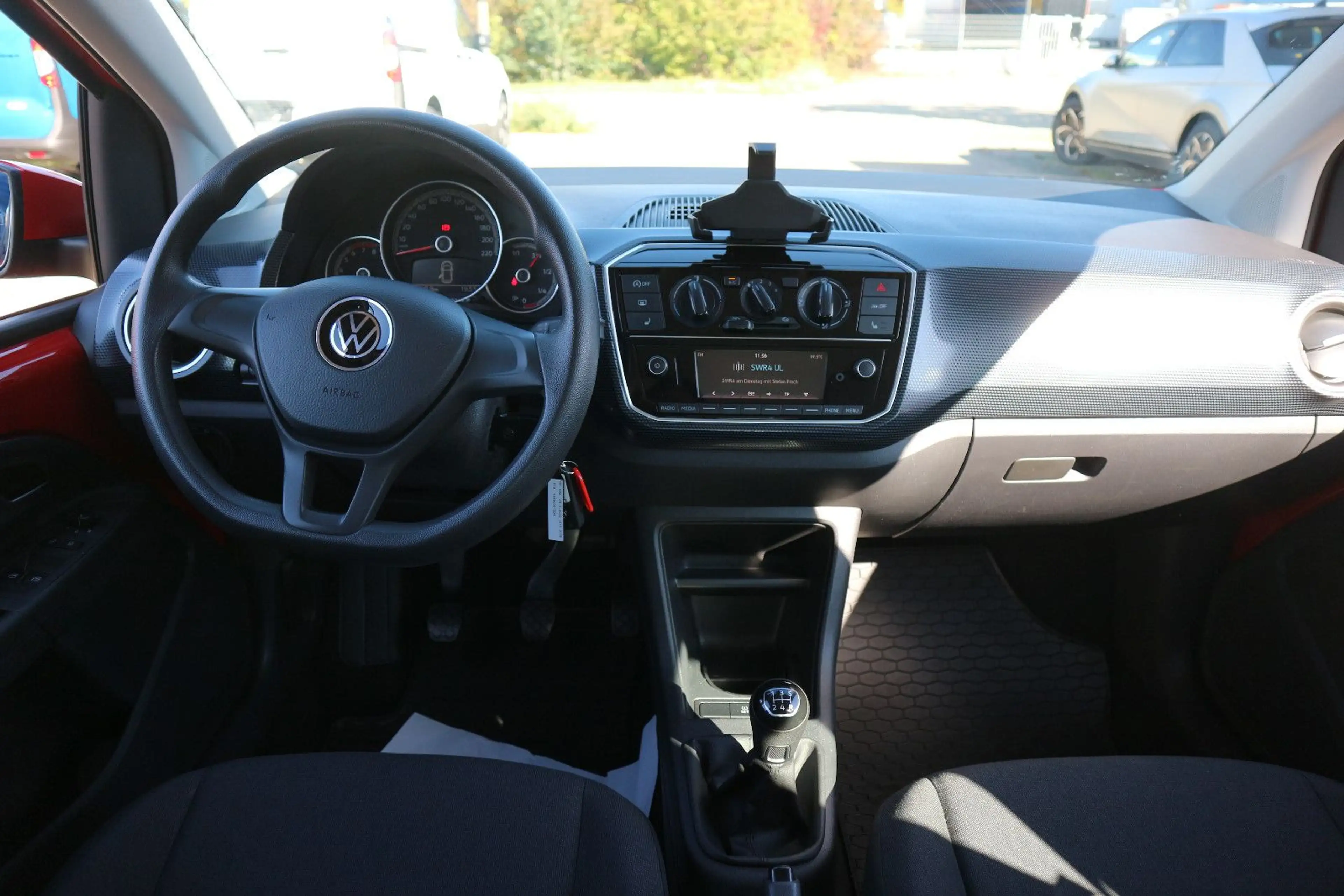 Volkswagen up! 1.0 MPI Klima 4-Türer Kamera PDC SHZ — photo 8