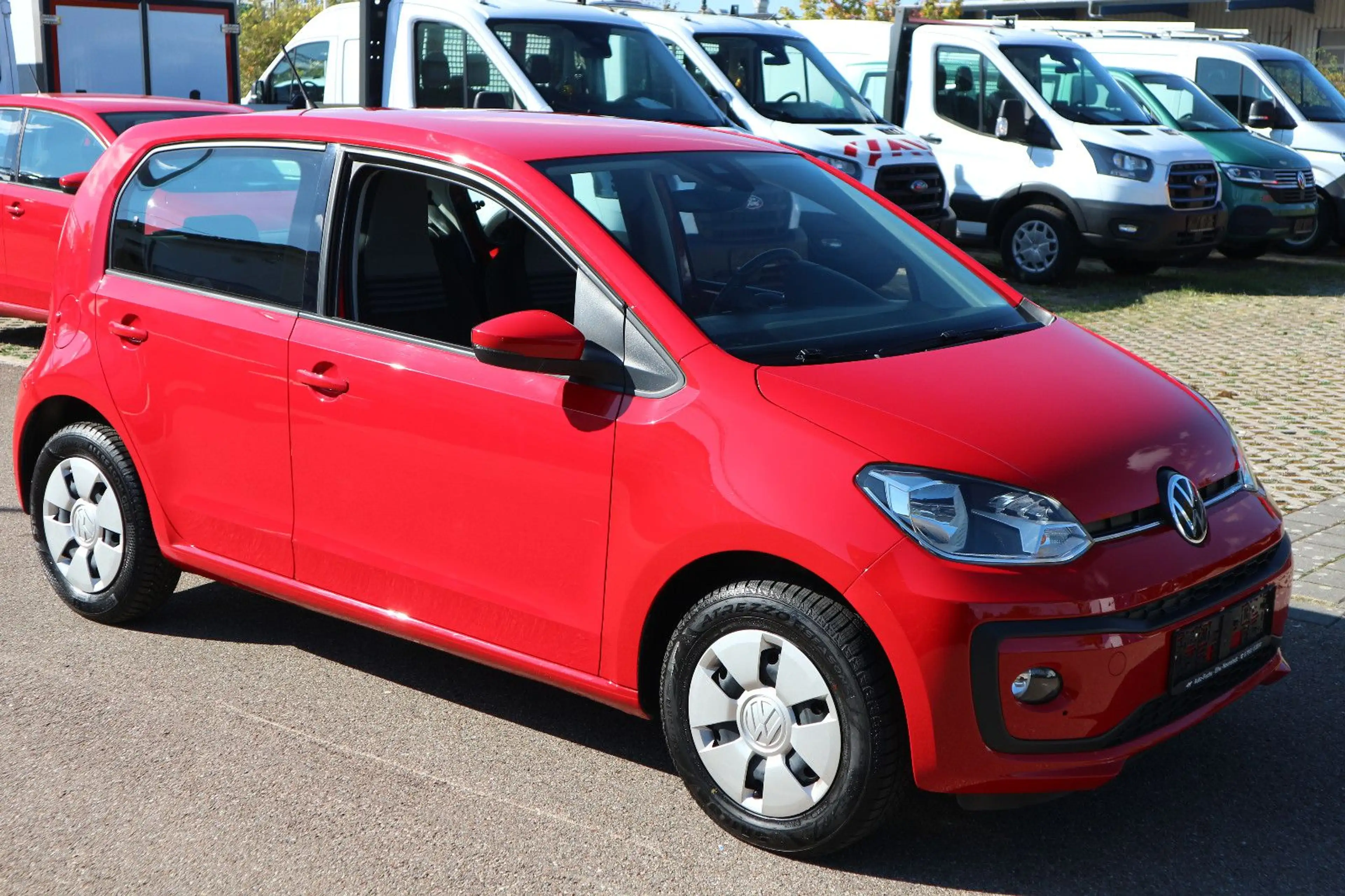 Volkswagen up! 1.0 MPI Klima 4-Türer Kamera PDC SHZ — photo 2
