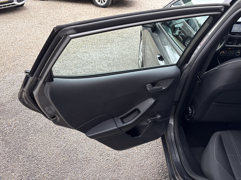 Ford Fiesta Trend 1,1 *1.BESITZ*WINTER-PAKET*WENIG KM* — photo 13