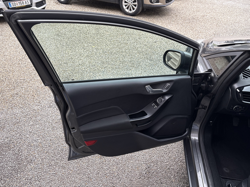 Ford Fiesta Trend 1,1 *1.BESITZ*WINTER-PAKET*WENIG KM* — photo 11