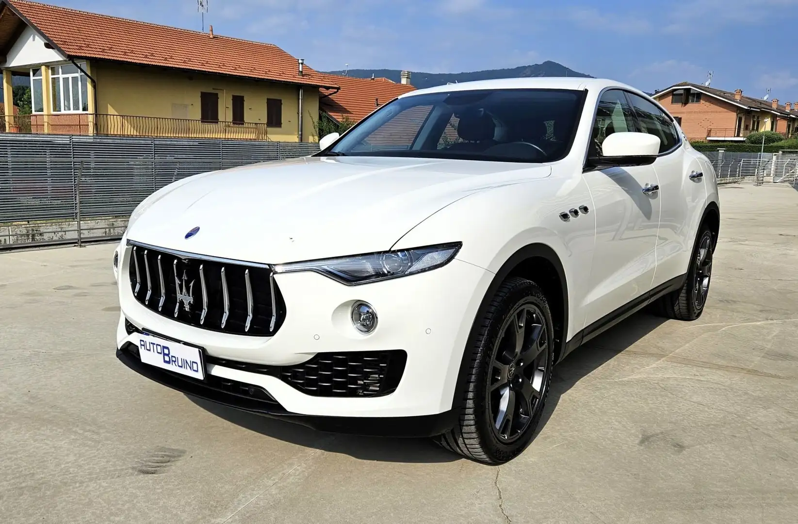 Maserati Levante V6 AWD Gransport Blanco - 1