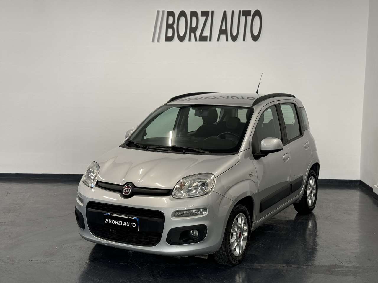 Fiat Panda 1.2 Lounge 69cv DISTRIBUZIONE NUOVA!!