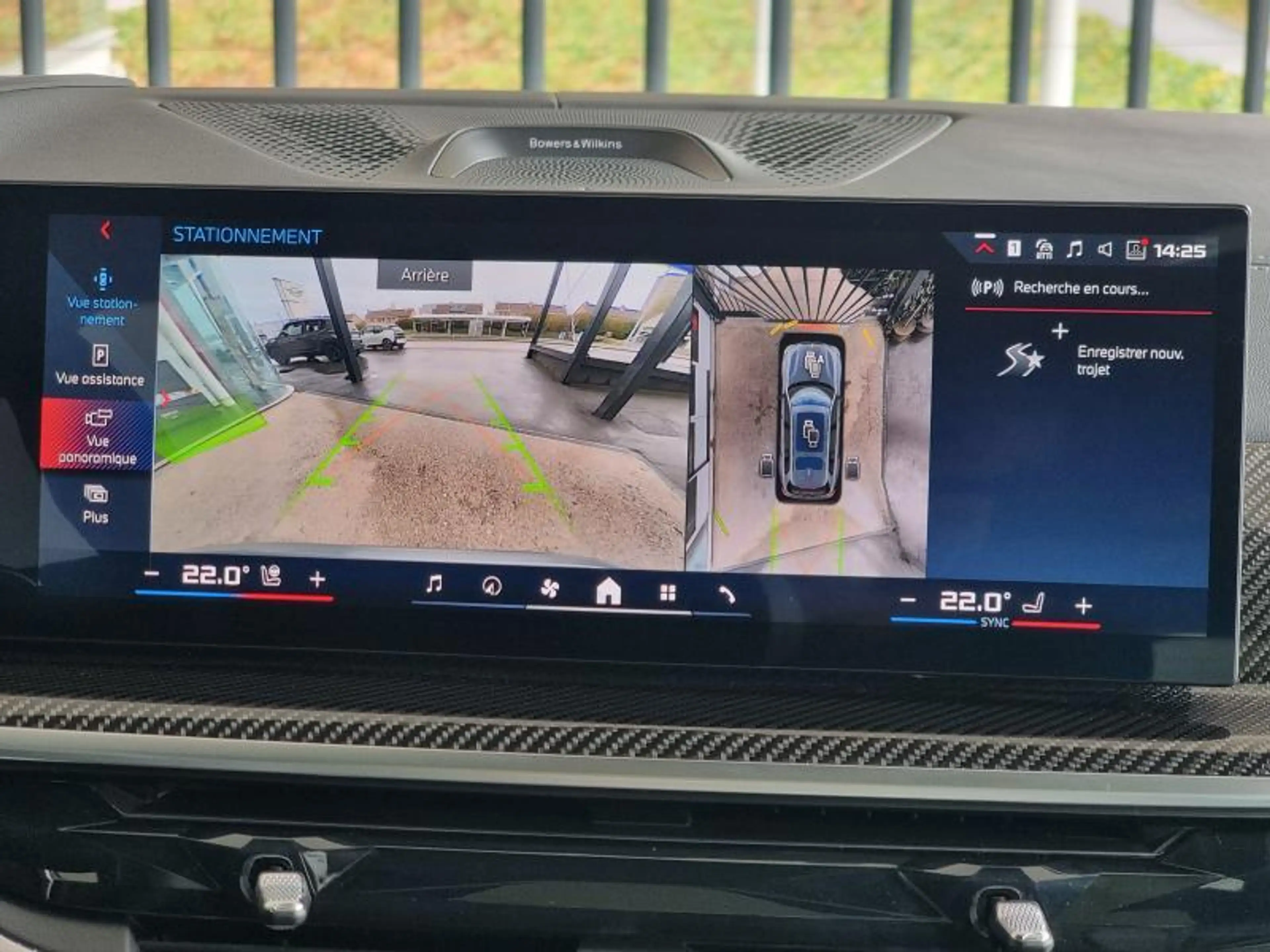 BMW X7 M M60i xDrive — photo 12