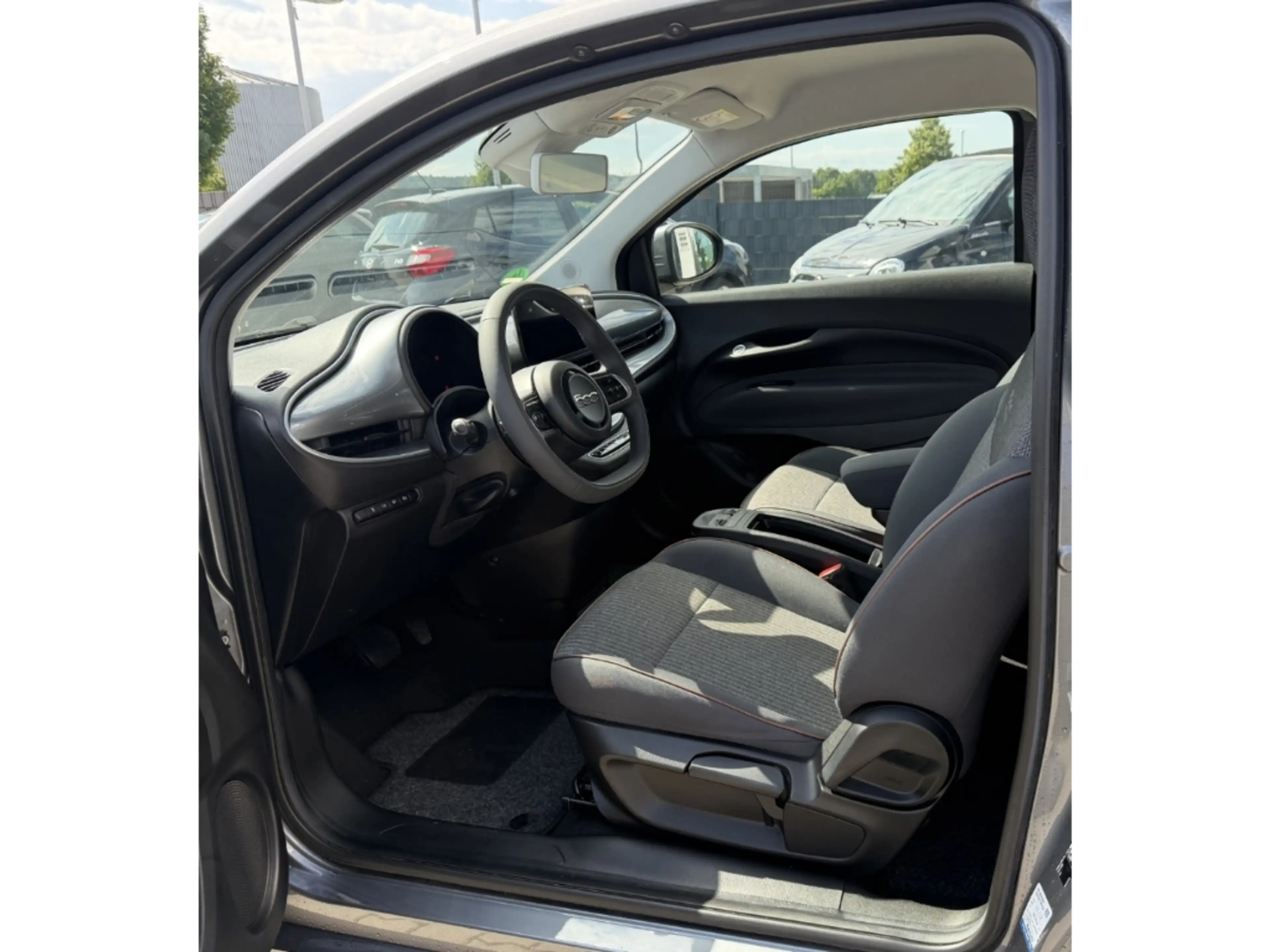 Fiat 500e Icon *Klimaanlage *AppleCarPlay *Android Auto — photo 10