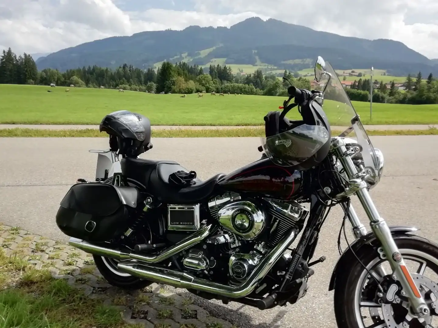 Harley-Davidson Dyna Low Rider 1700 m3, Windschild, Sissybar Чорний - 1