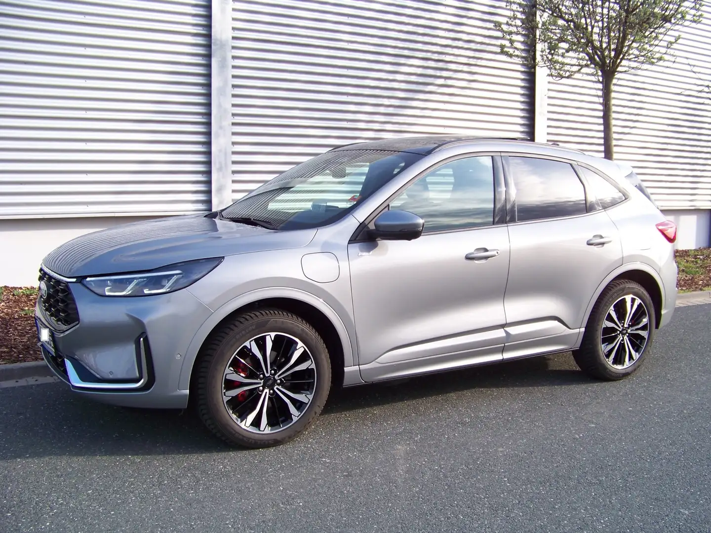 Ford Kuga Kuga Plug-in 2.5 PHEV ST-LINE X Panora 19 Zoll ACC Silber - 1