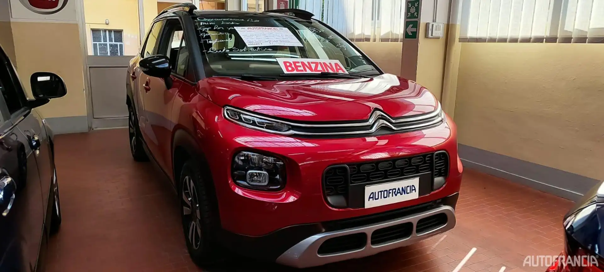 Citroen C3 AIRCROSS - 1.2 FEEL 110CV Roşu - 2