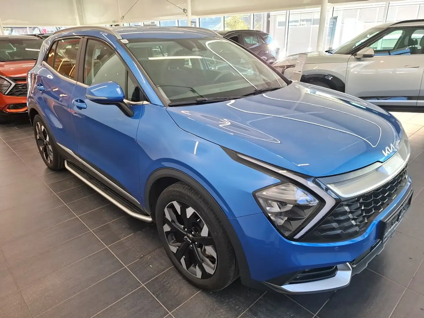 Kia Sportage 1,6 TGDI PHEV AWD Silber Aut. Blau - 2