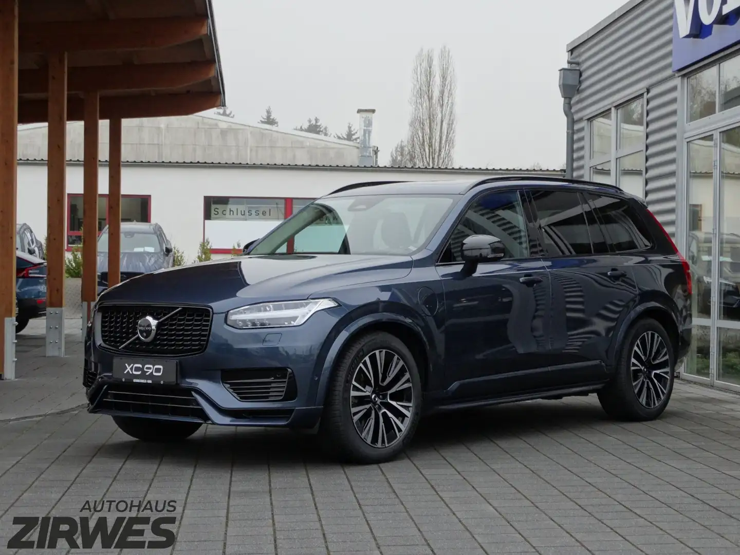 Volvo XC90 Ultimate Dark Recharge Plug-In Hybrid T8 AWD Blau - 1