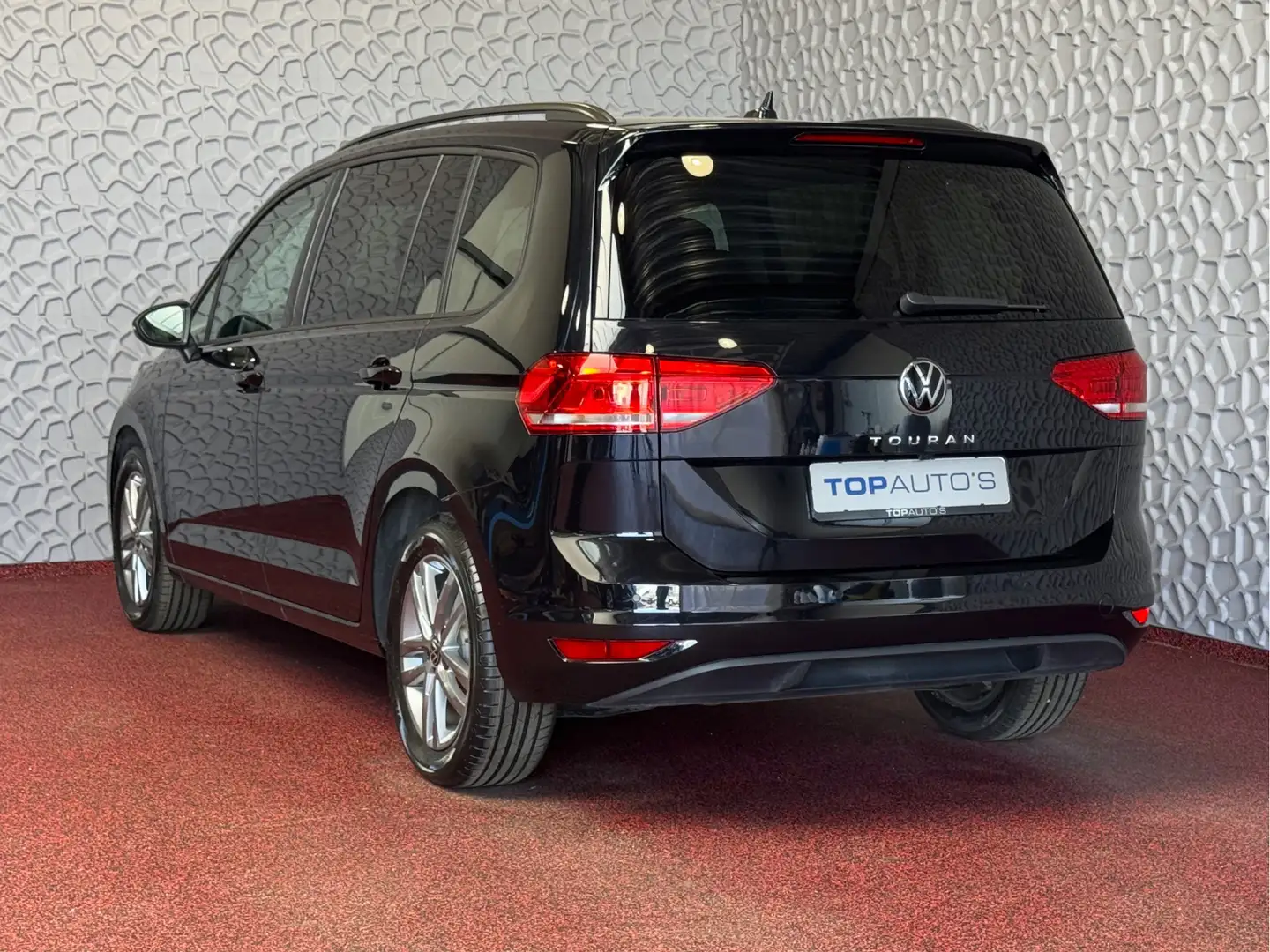 Volkswagen Touran 1.5 TSI 150PK 7P CARPLAY NAVI CAMERA LED ELEK.KLEP Zwart - 2