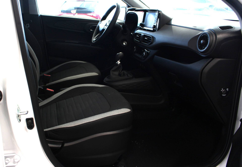 Hyundai i10 FL (MY25) 1.0 Benzin (63 PS) 5-MT 2WD Trend, Komfo — photo 10